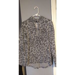 Grey cheetah sweatshirt